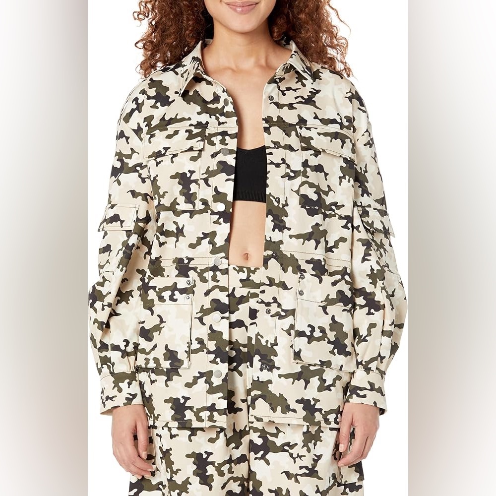 Women's Camo Utility Jacket - Picture 1 of 5